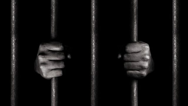 ما هي عقوبة استخدام التوكيل دون علم الموكل ؟